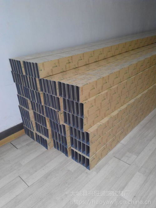 沖孔鋁扣板與防潮鋁扣板天花 金屬鋁扣板在建筑裝飾中的多重優勢